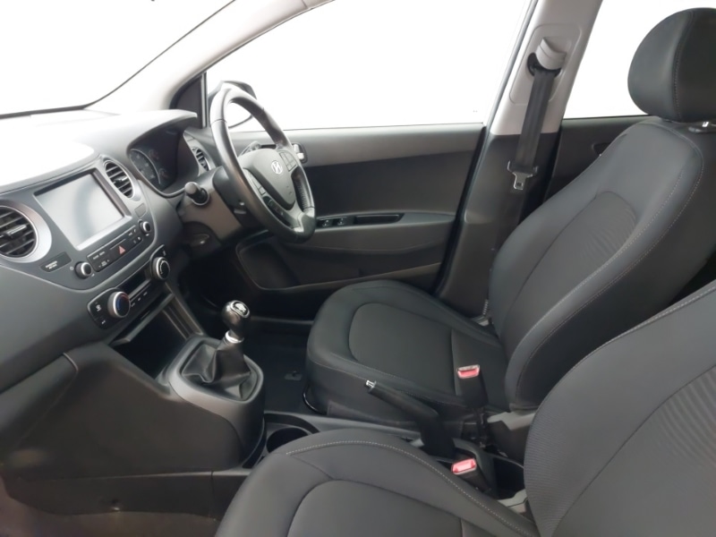 Used Hyundai i10 2018 for sale - 76498254: Photo 5