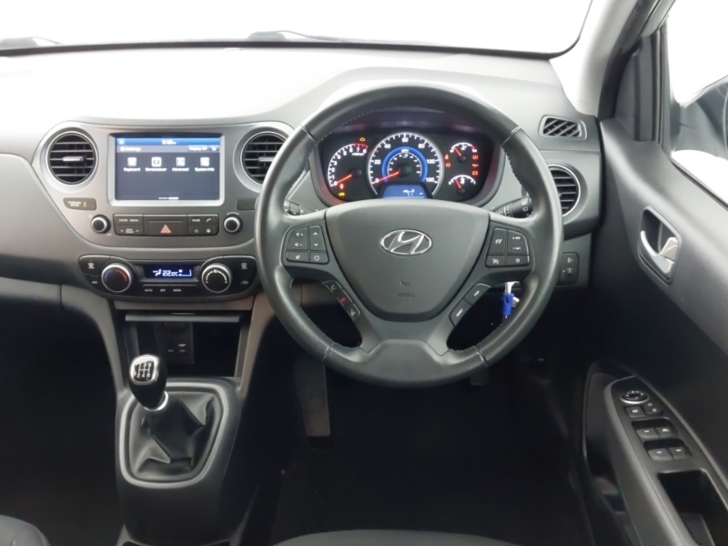 Used Hyundai i10 2018 for sale - 76498254: Photo 7