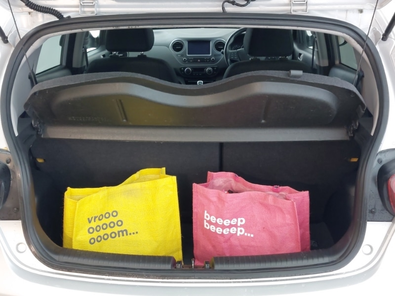 Used Hyundai i10 2018 for sale - 76498254: Photo 8