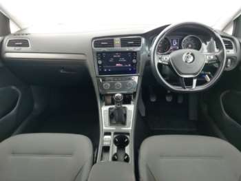 Used Volkswagen Golf 2019 for sale - 75408777: Photo