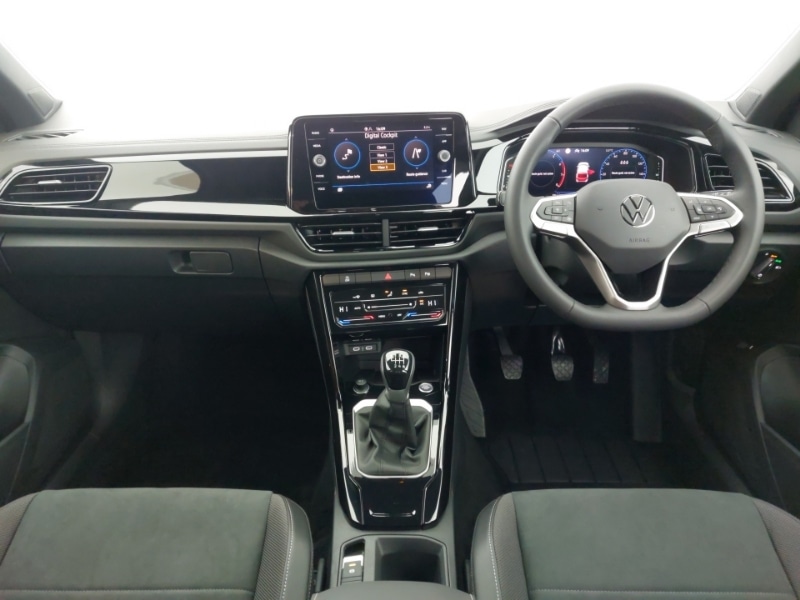 Used Volkswagen T-Roc 2025 for sale - 77228669: Photo 2