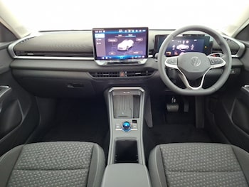 Used Volkswagen T-Roc 2026 for sale - 79274026: Photo