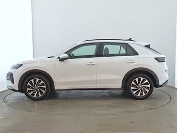Used Volkswagen T-Roc 2026 for sale - 79274004: Photo