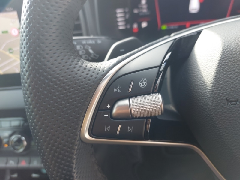 Used Skoda Karoq 2024 for sale - 77197622: Photo 15