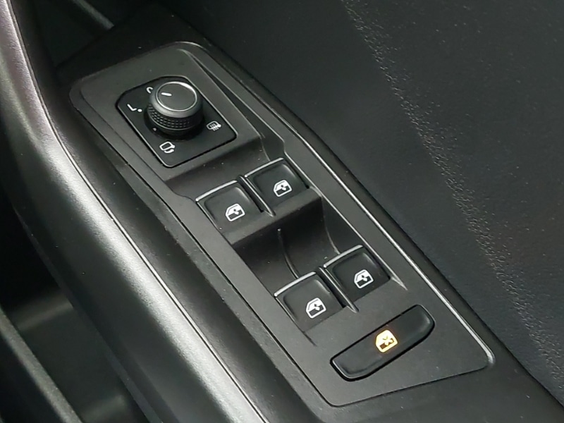 Used Volkswagen T-Roc 2019 for sale - 76860512: Photo 19