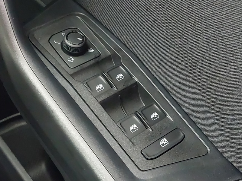 Used Volkswagen T-Roc 2025 for sale - 76983110: Photo 19