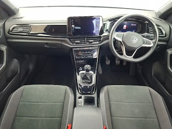Used Volkswagen T-Roc 2023 for sale - 78994439: Photo