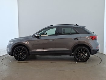 Used Volkswagen T-Roc 2023 for sale - 78994439: Photo