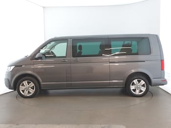 Used Volkswagen Transporter Shuttle 2024 for sale - 79298518: Photo