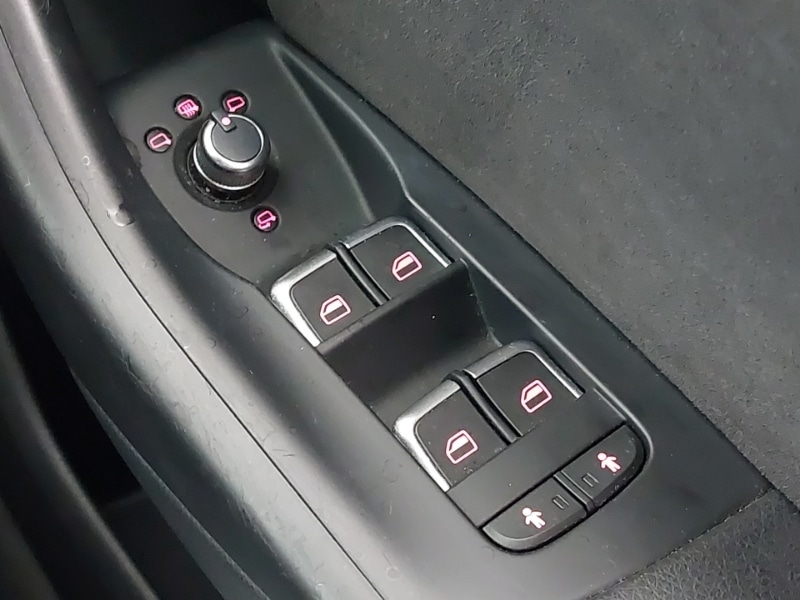 Used Audi Q3 2016 for sale - 76713480: Photo 19