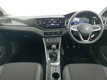 Used Volkswagen Polo 2024 for sale - 76606276: Photo