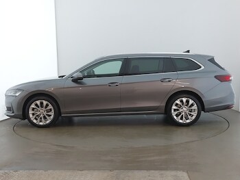 Used Skoda Superb 2024 for sale - 78132770: Photo