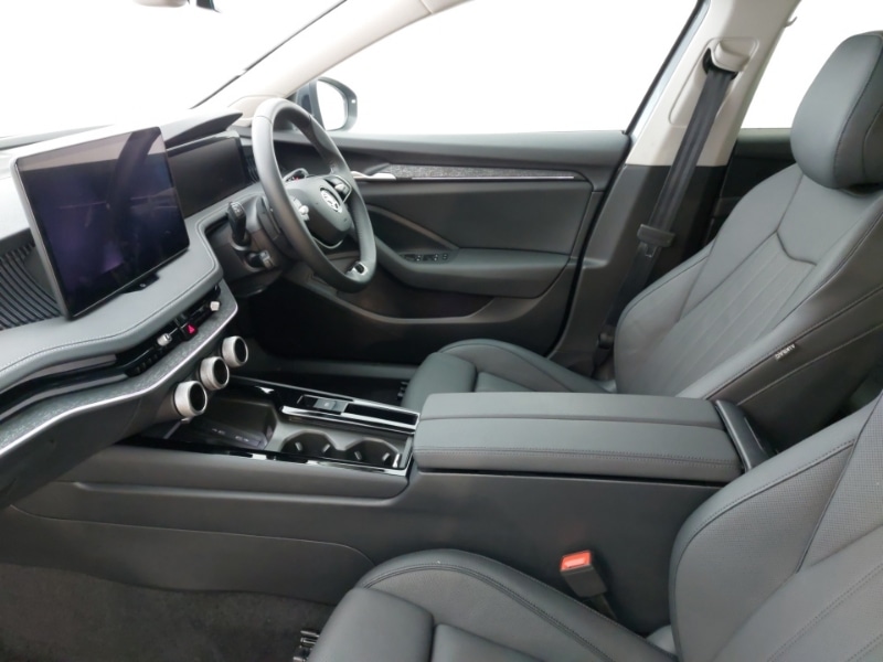 Used Skoda Superb 2024 for sale - 78132770: Photo 5