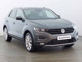 Used Volkswagen T-Roc 2018 for sale - 76795547: Photo