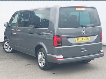 Used Volkswagen Transporter Shuttle 2024 for sale - 78253372: Photo