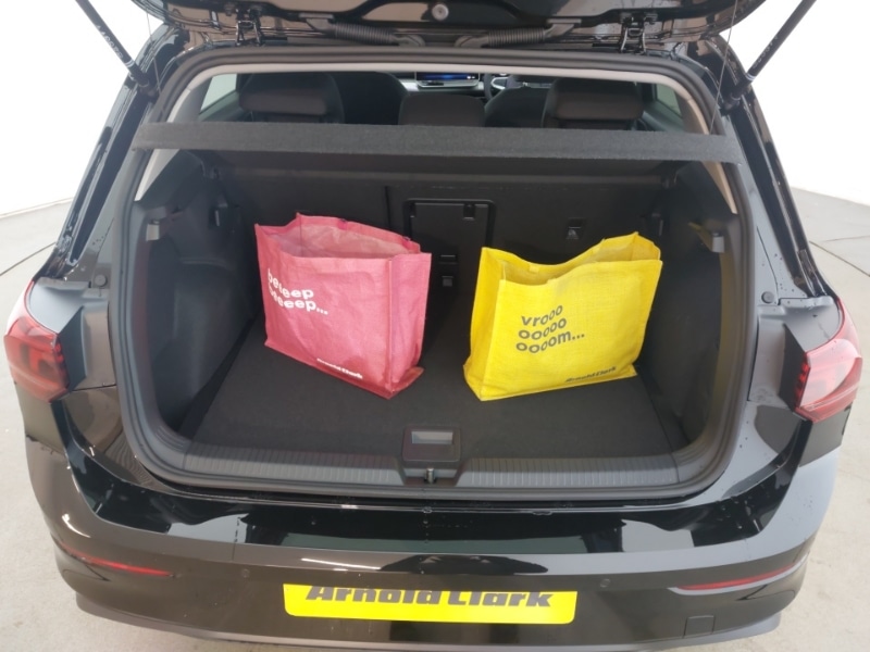 Used Volkswagen Golf 2025 for sale - 76964021: Photo 8