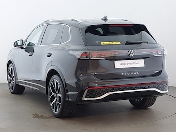 Used Volkswagen Tiguan 2024 for sale - 76579488: Photo