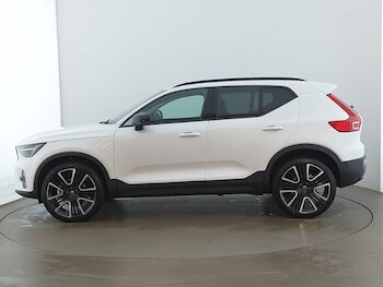 Used Volvo XC40 2025 for sale - 78013510: Photo