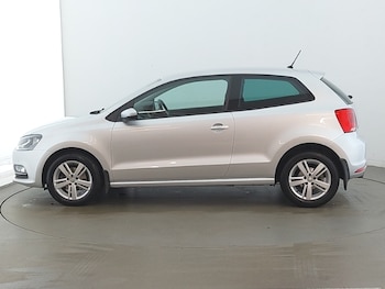 Used Volkswagen Polo 2017 for sale - 76567298: Photo