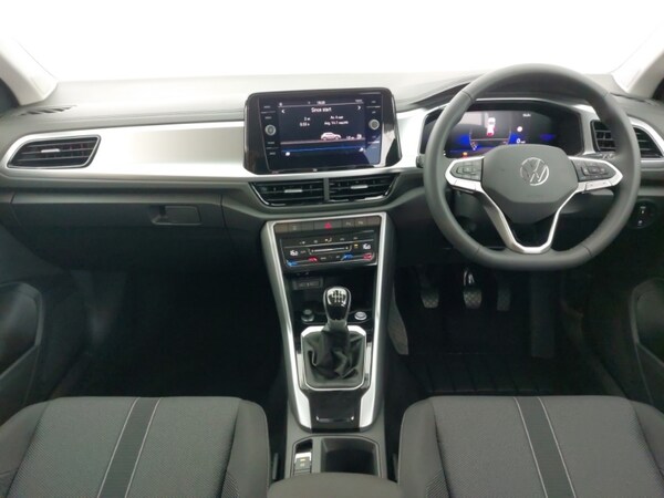 Used Volkswagen T-Roc 2025 for sale - 75645103: Photo 2