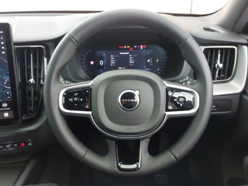 Used Volvo XC60 2025 for sale - 77208975: Photo 13