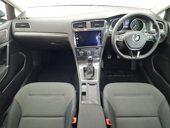 Used Volkswagen Golf 2019 for sale - 78994445: Photo