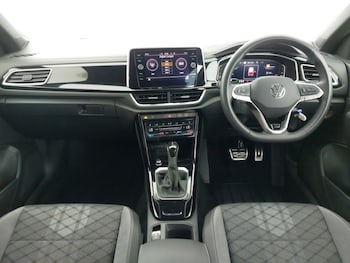 Used Volkswagen T-Roc 2024 for sale - 78990731: Photo