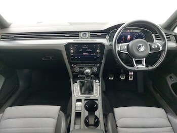 Used Volkswagen Passat 2017 for sale - 77213924: Photo