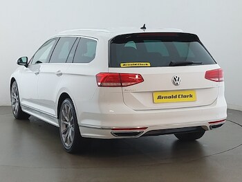 Used Volkswagen Passat 2017 for sale - 77213924: Photo