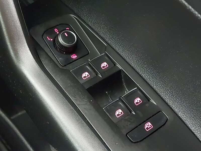 Used Volkswagen Polo 2018 for sale - 77284646: Photo 19