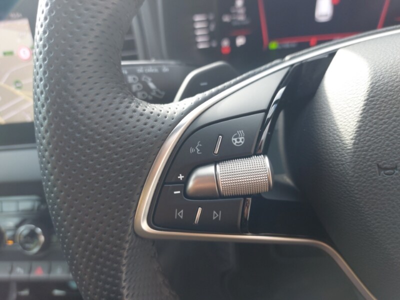 Used Skoda Karoq 2024 for sale - 77208988: Photo 15