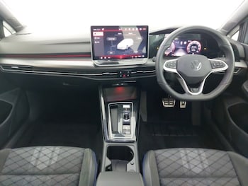 Used Volkswagen Golf 2024 for sale - 76656753: Photo