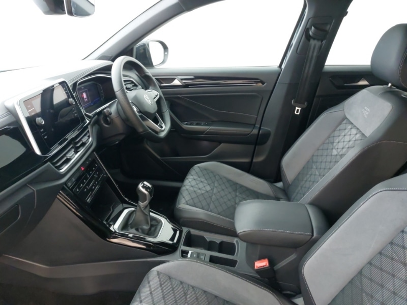 Used Volkswagen T-Roc 2023 for sale - 77689655: Photo 5