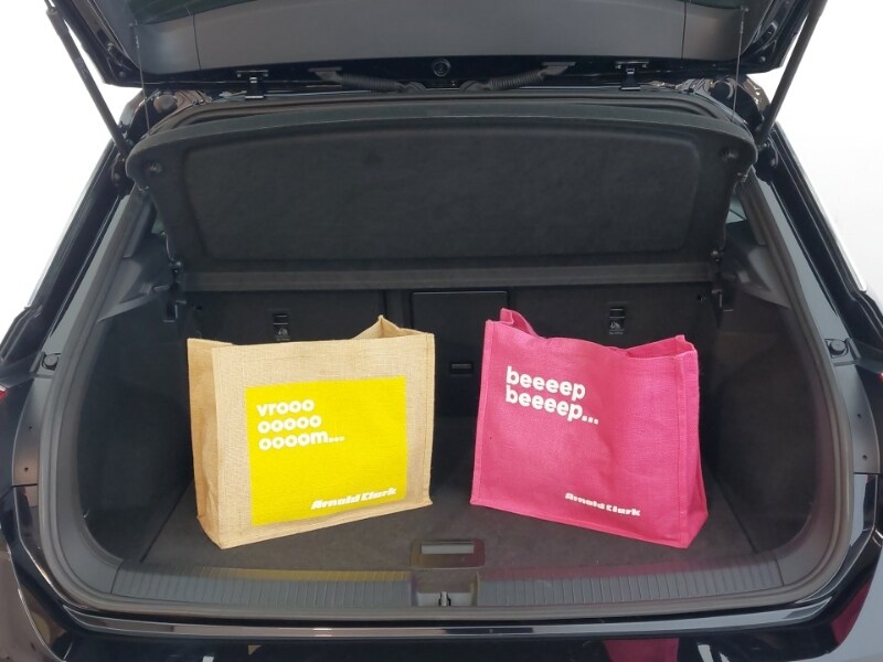 Used Volkswagen T-Roc 2023 for sale - 77689655: Photo 8