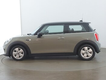 Used MINI Hatch 2019 for sale - 77933009: Photo
