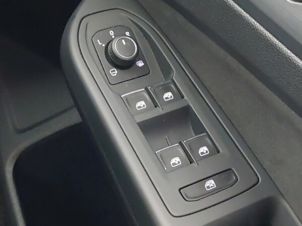 Used Volkswagen Golf 2024 for sale - 74956990: Photo 19