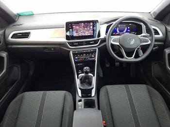 Used Volkswagen T-Roc 2024 for sale - 76150853: Photo 2