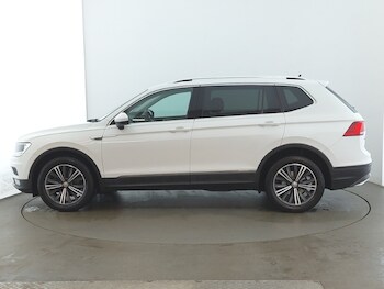 Used Volkswagen Tiguan Allspace 2018 for sale - 78099197: Photo