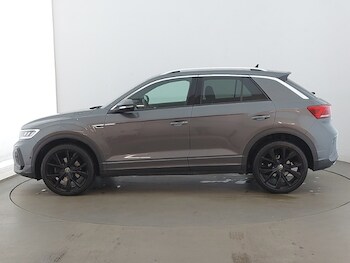 Used Volkswagen T-Roc 2022 for sale - 77942770: Photo