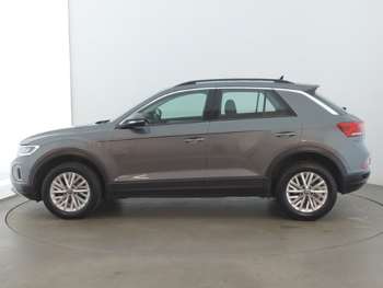 Used Volkswagen T-Roc 2023 for sale - 75262876: Photo