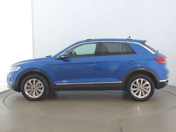 Used Volkswagen T-Roc 2023 for sale - 74095197: Photo
