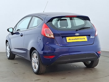 Used Ford Fiesta 2016 for sale - 79432880: Photo