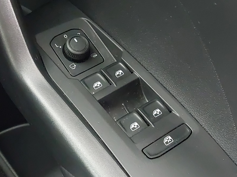 Used Volkswagen T-Cross 2023 for sale - 78203247: Photo 19