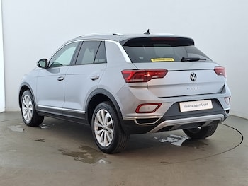 Used Volkswagen T-Roc 2024 for sale - 79086654: Photo