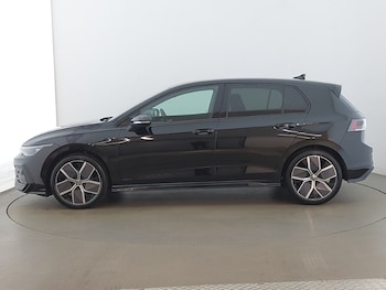 Used Volkswagen Golf 2025 for sale - 77019762: Photo