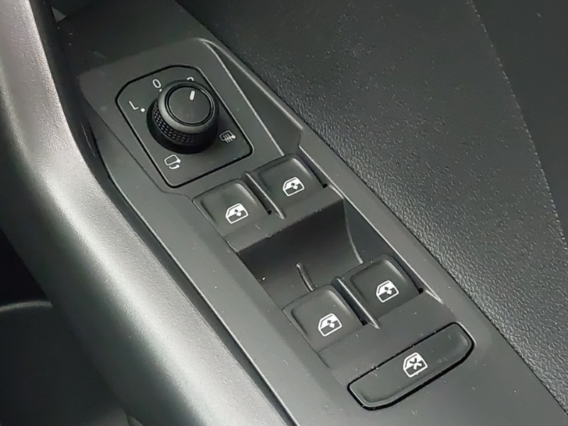 Used Volkswagen T-Cross 2025 for sale - 77130036: Photo 19