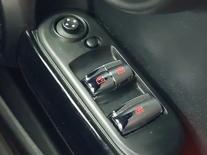 Used MINI Convertible 2017 for sale - 77219325: Photo 19