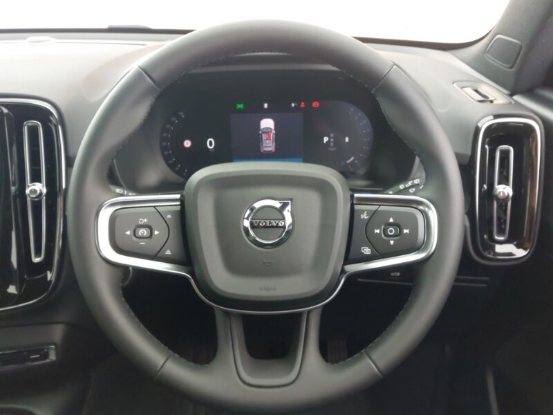 Used Volvo XC40 2025 for sale - 77999819: Photo 13