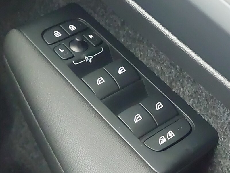 Used Volvo XC40 2025 for sale - 77999819: Photo 19