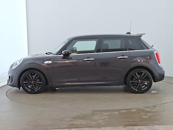 Used MINI Hatch 2020 for sale - 79356414: Photo
